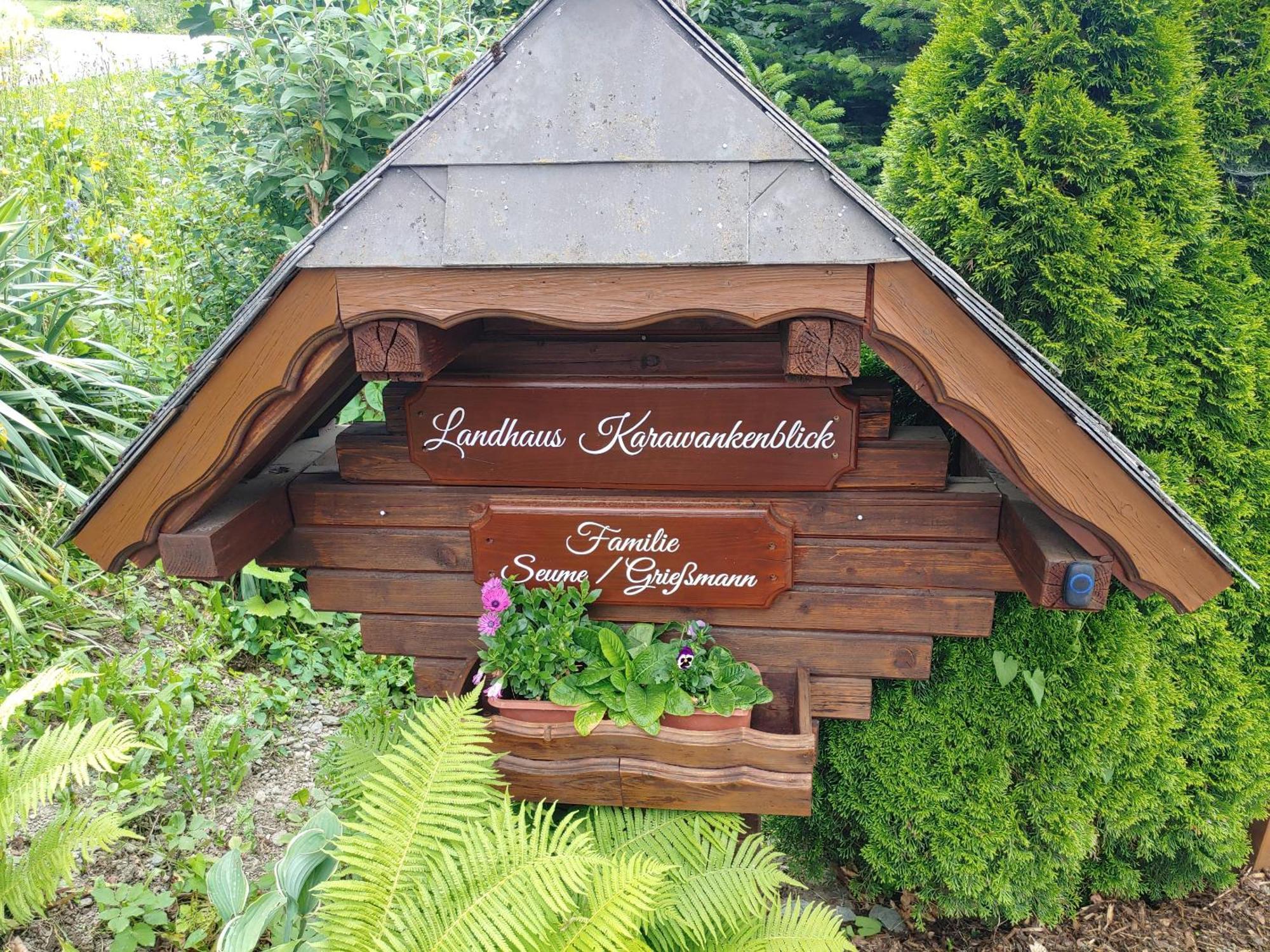 Landhaus Karawankenblick Himmelberg Εξωτερικό φωτογραφία
